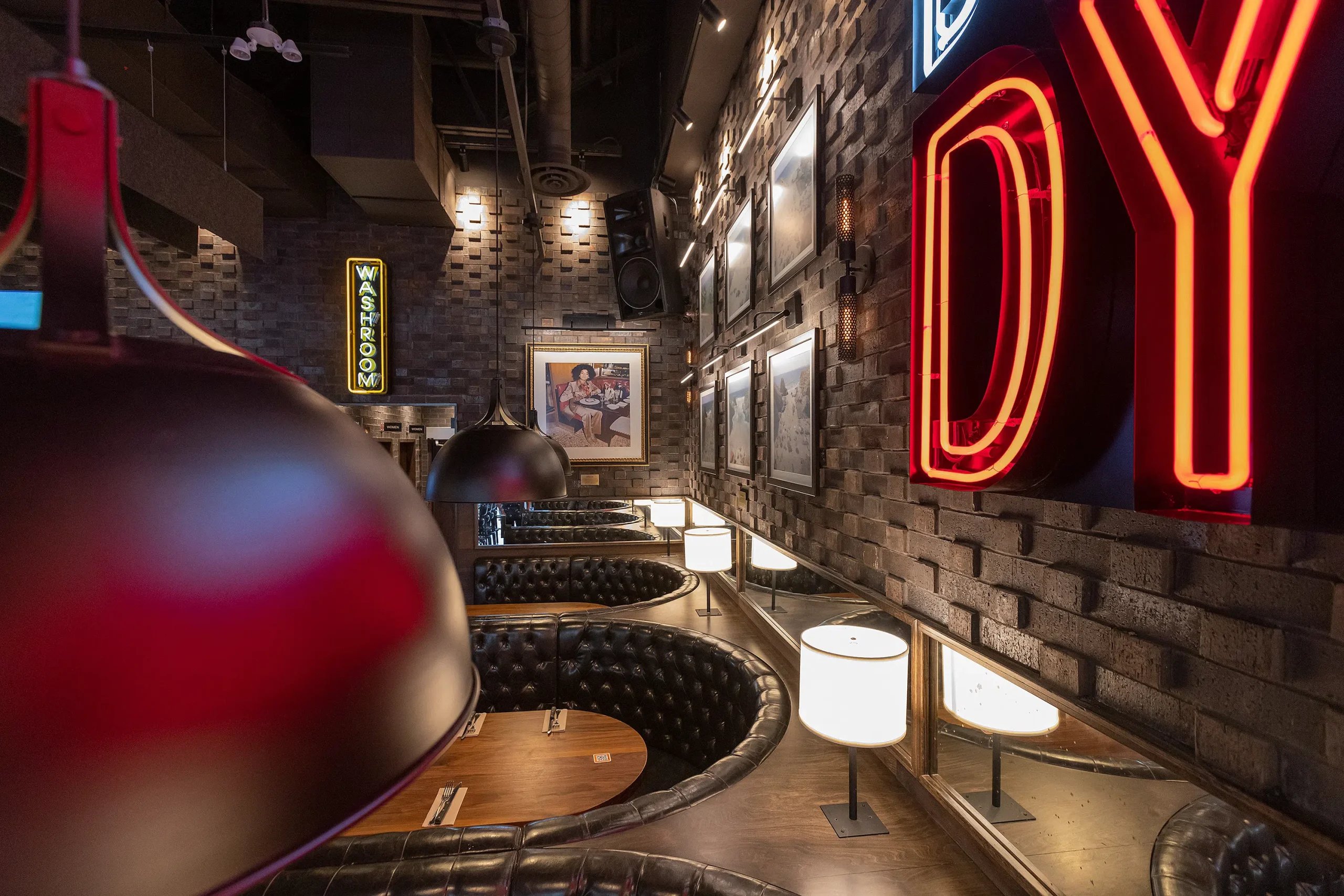 Coco-Tile-Flooring-Contractor-Inc.-Browns-Socialhouse-Ottawa-3-scaled.jpg-scaled.webp