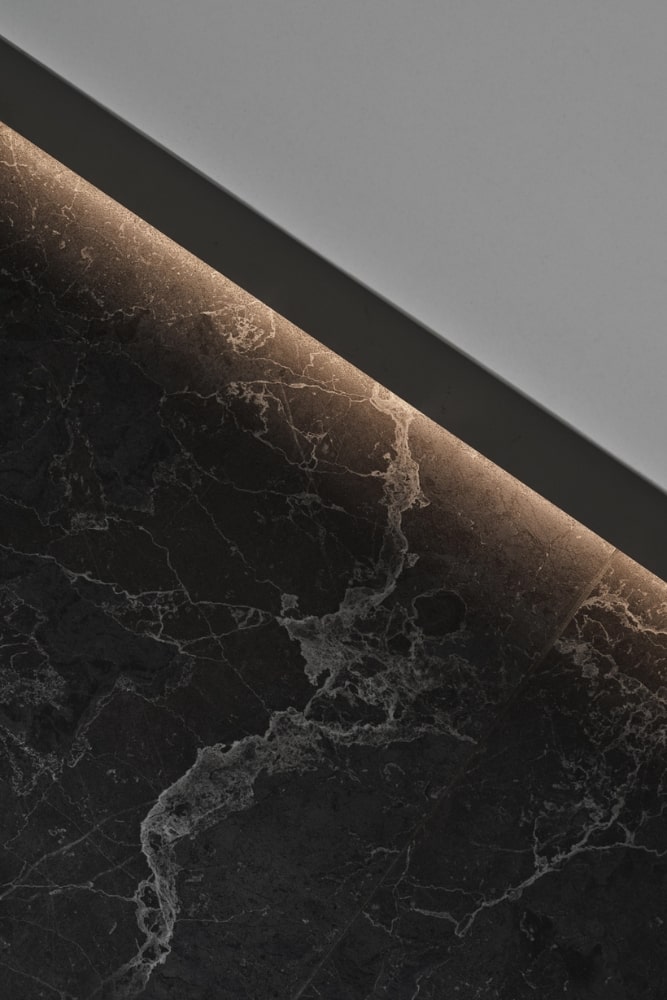 dekton opera shower